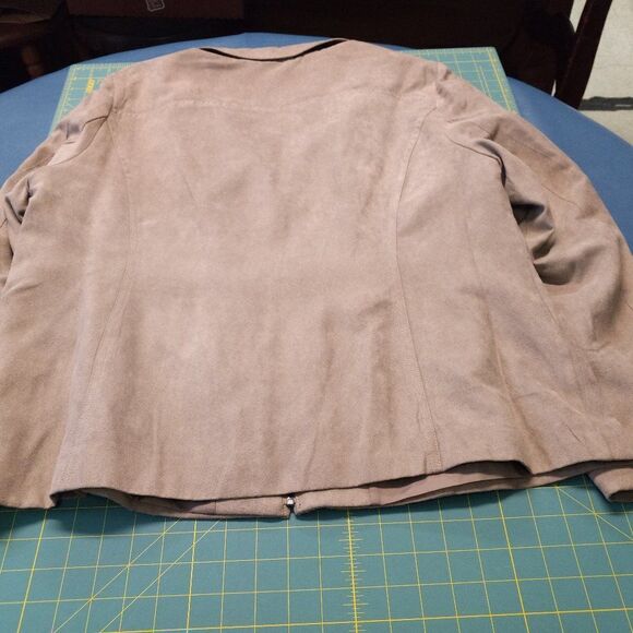 Studio Works Jacket  - Picture 6 of 7